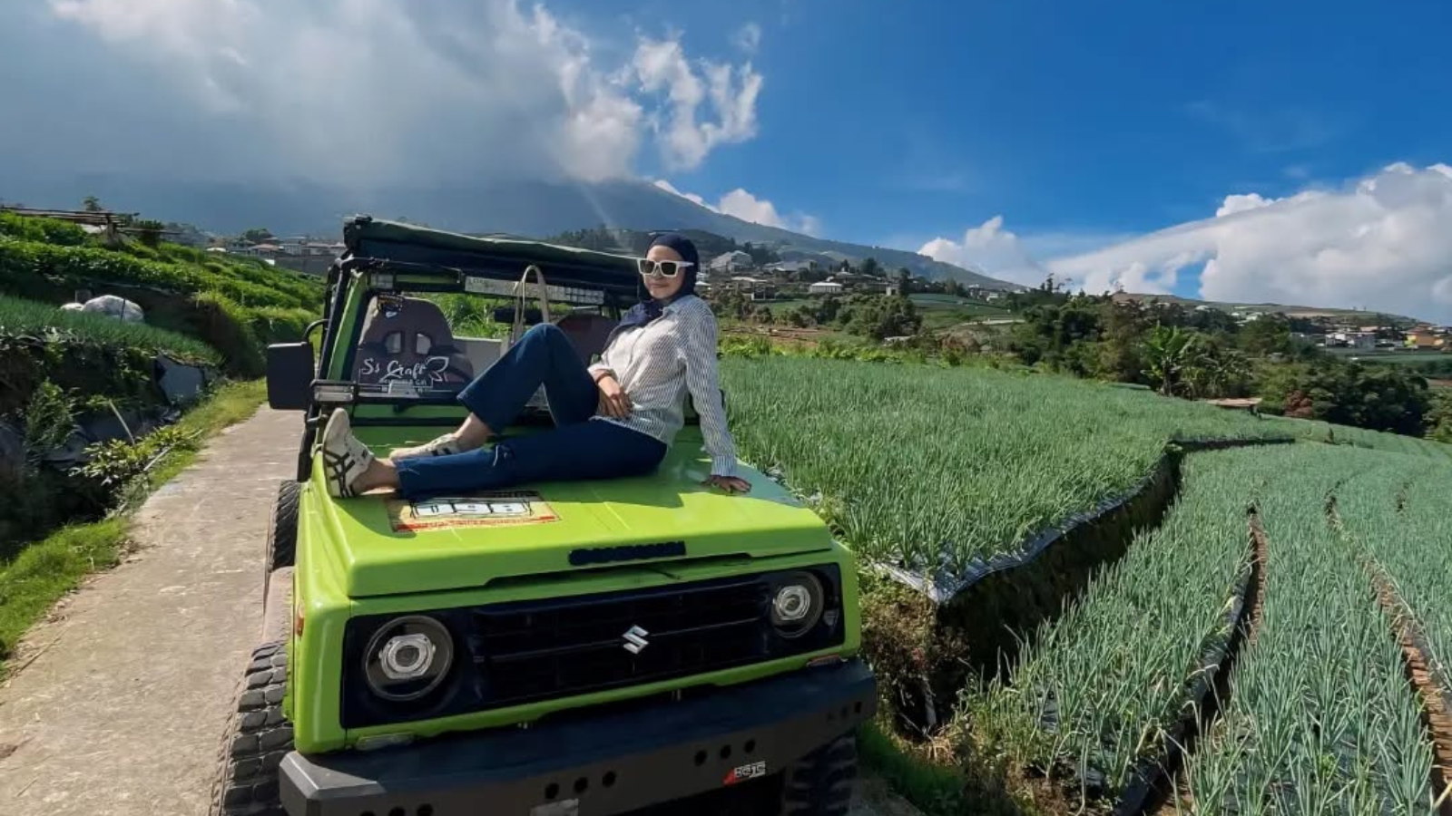 jeep nepal van java